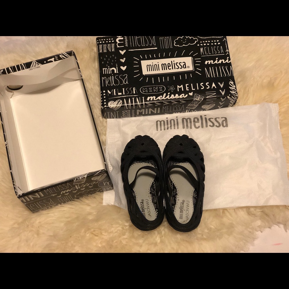 Mini Melissa size 7